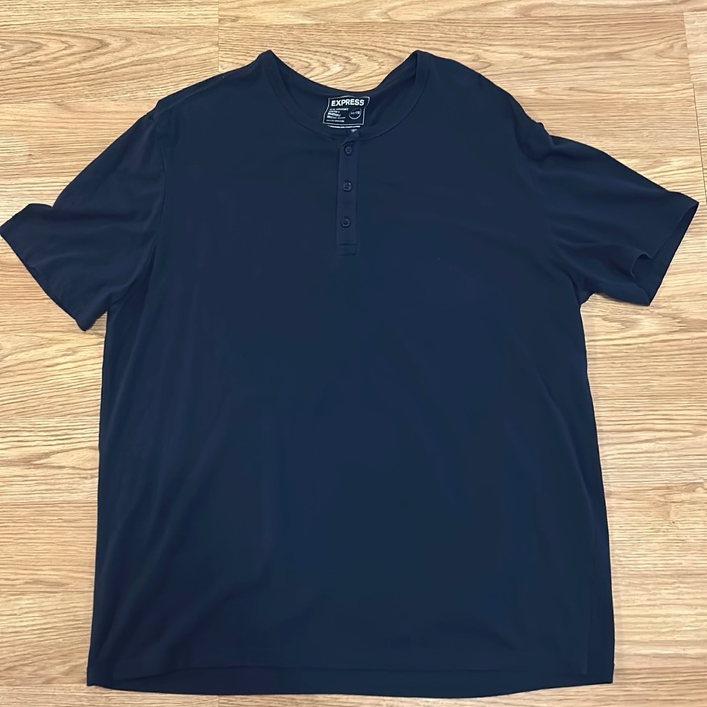 Men’s blue shirt sleeve t shirt XXL